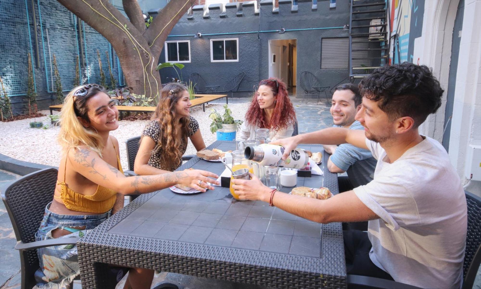 Play Hostel Garden Buenos Aires Eksteriør billede